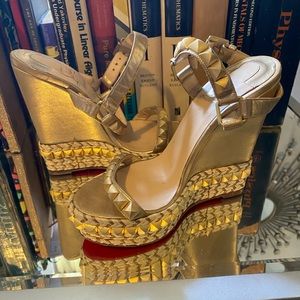 Christian Louboutin size 37 never used wedge